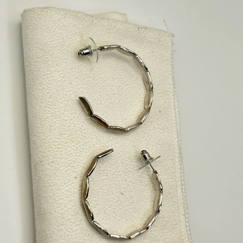 Kendra Scott Brooke Hoop Earrings Rhodium Plated Posts 1.5